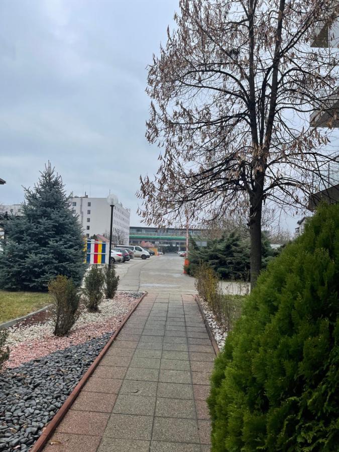 Welcome To Bucharest Airport Residences & Therme-Self Check-In 奥托佩尼 外观 照片