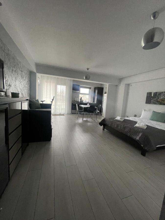 Welcome To Bucharest Airport Residences & Therme-Self Check-In 奥托佩尼 外观 照片