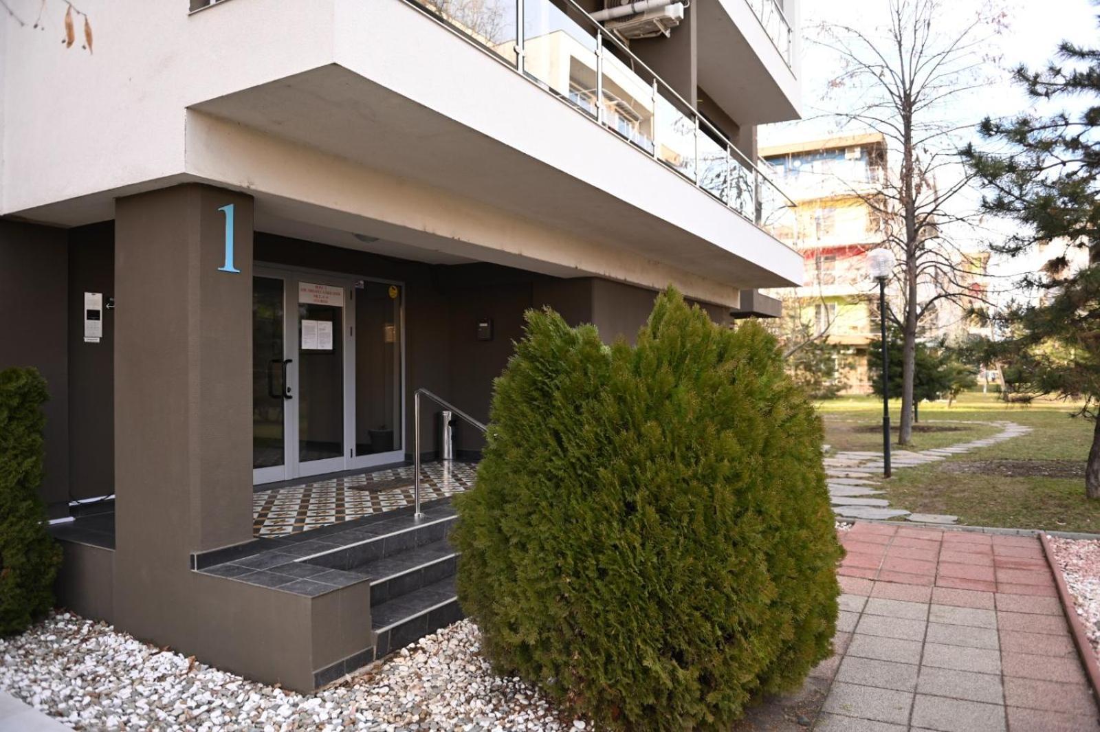 Welcome To Bucharest Airport Residences & Therme-Self Check-In 奥托佩尼 外观 照片