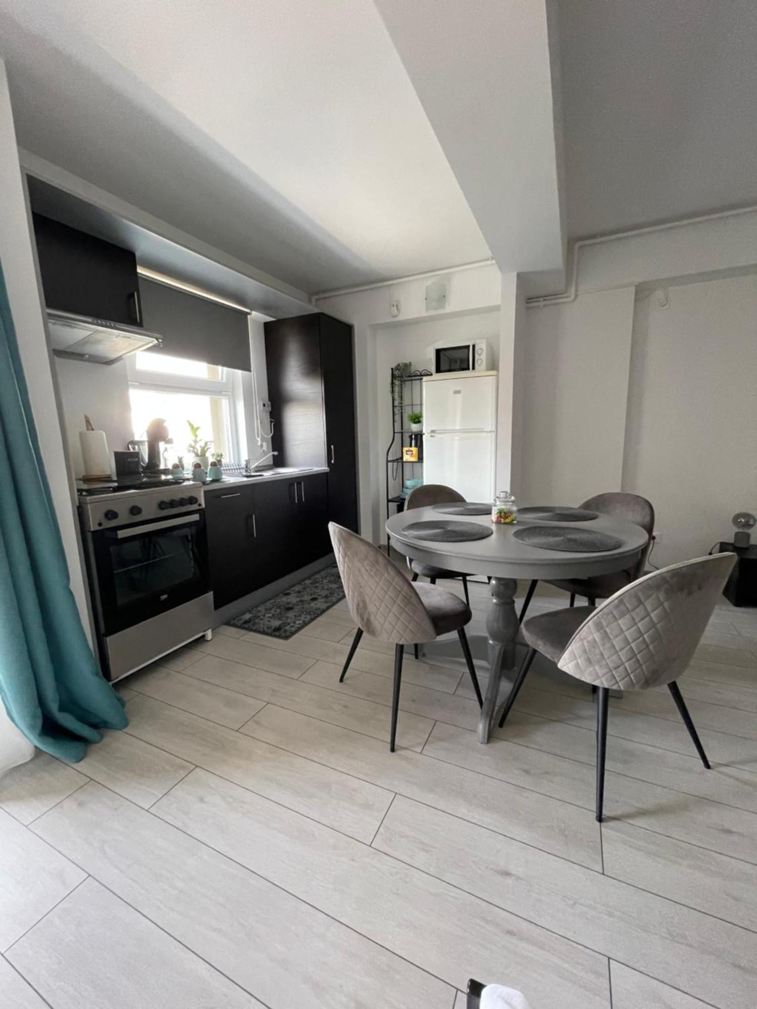 Welcome To Bucharest Airport Residences & Therme-Self Check-In 奥托佩尼 外观 照片